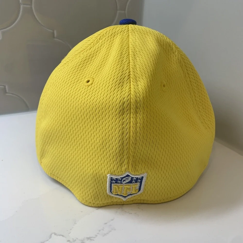 New Era Los Angeles Rams 39THIRTY 2023 Sideline Stretch Hat Size Medium/Large